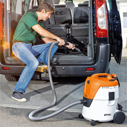 Vacuums & Floor Cleaners